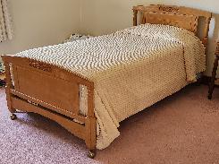 Ranch Oak Carved Single Bed