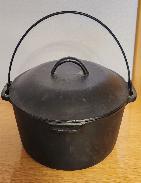 Cresent No. 8 Cast Iron Dutch Oven