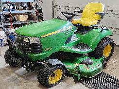 John Deere X720 Ultimate Lawn Tractor