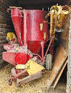 New Holland 353 Grinder Mixer