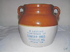 Gaarder Bros. Orfordville, Wis. Brown Top Bean Pot