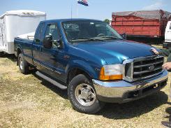  2000 Ford F-250 Ext Cab Pickup Truck