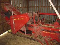              NH 273 Hayliner Square Baler