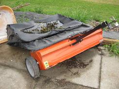 Agri-Fab 44 Pull Lawn Sweeper