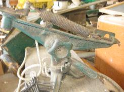 Western Early Trap Throw Machine