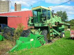 John Deere 6600 Combine