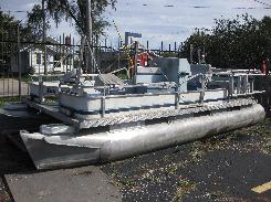  2000 Sun Fisher 22' Pontoon
