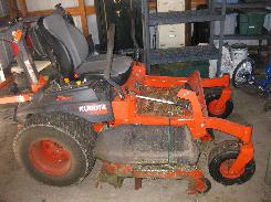    2015 Kubota Z725 Zero Turn Mower