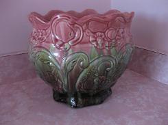 Roseville Blended Glass Jardini�re 