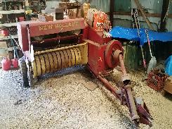 New Holland Hayliner 271 Square Bailer