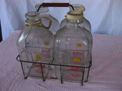 Muller's Pinehurst Glass Quart Wire Case