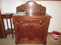 Victorian Walnut Splash Back Commode 
