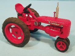 IH Farmall Super C Tractor