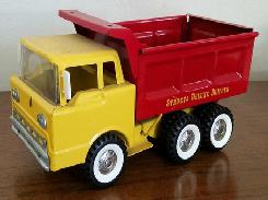 Structo 'Deluxe Dumper' Steel Dump Truck