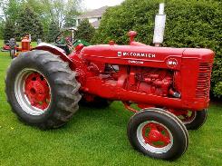  1950 IHC McCormick W6 Standard Tractor 