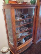 Oak Quarter Sawn Single Door Bookcase