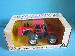 AC 4W 305 Tractor with Cab