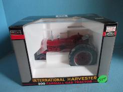 IH Farmall 300 Tractor