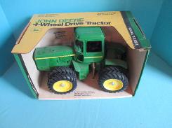 JD 4WD Tractor