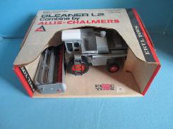 AC Gleaner L2 Combine