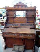 Miller Victorian Walnut Pump Organ