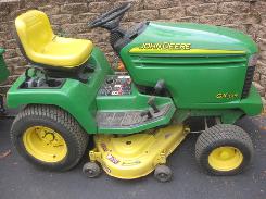         John Deere GX345 Lawn Tractor