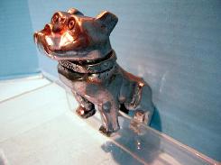 Mack Bull Dog Hood Ornament
