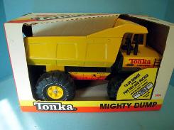 Tonka 'Mighty 768' Dump Truck
