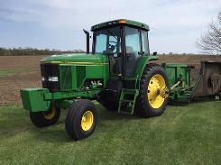         John Deere 7800 Tractor