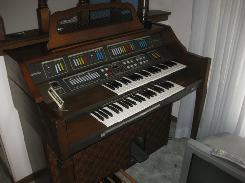 Baldwin Overture Fun Machine Organ