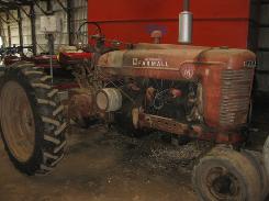                                 IH Farmall M Tractor