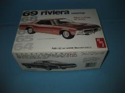 AMT 1969 Riviera Hard Top Model Kit
