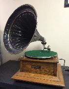  'Royal' Oak Case Phonograph
