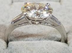        Ladies 2.85CT Diamond & Platinum Engagement Ring