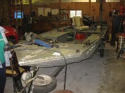 2000 Mirrocraft 17' Fishing Boat
