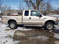1999 Ford F250 Lariat Ext. Cab Pickup Truck