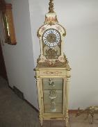 French Provincial Mantle Clock 