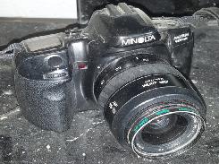 Minolta Maxxum 400 SI 35MM Camera