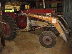                 IHC 504 Tractor