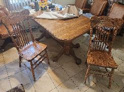 Quality Oak Double Pedestal Dining Table & (4) Pressed Back Chairs