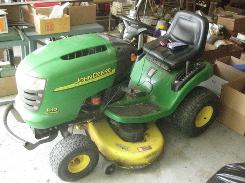  2003 John Deere L110 Automatic Lawn Tractor