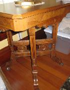 Vict. Walnut Parlor Table