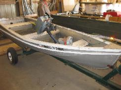 Vintage Larson 12' Alm/Wood V-Hual Boat