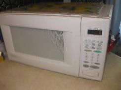 Emerson Microwave Oven 
