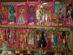 So Many Beautiful Barbie Clothes & Accessories!