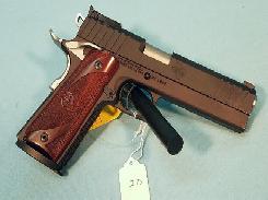 STI 5.0 Range Master S-A Pistol 