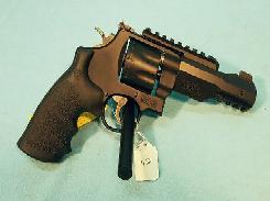 Smith & Wesson Model 327 M&P R8 Revolver