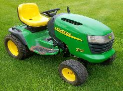   John Deere G100 Lawn Tractor 