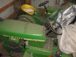  John Deere 110 Hyd. Lift Lawn Tractor 