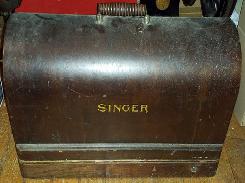 Singer Oak Case Sewing Machine 